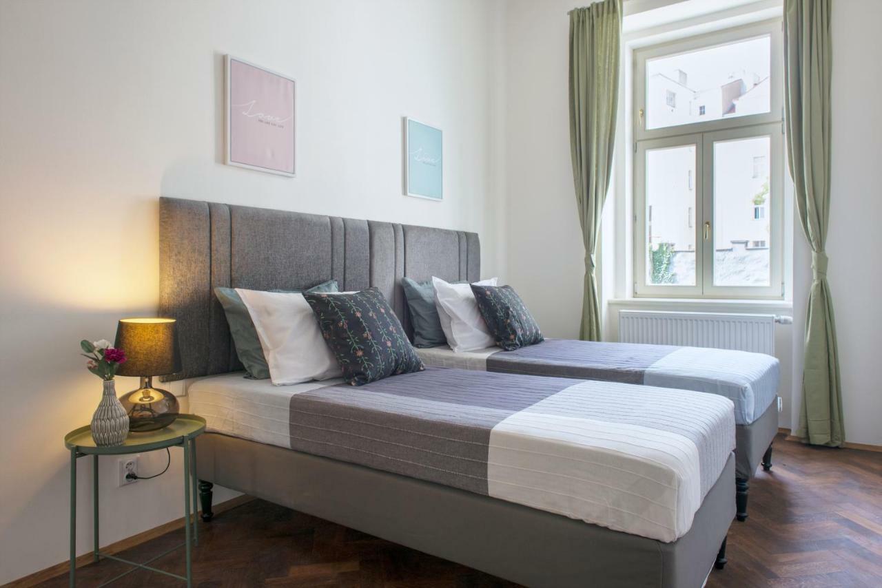 Kent Ridge Loft Apartment Prague Exterior photo