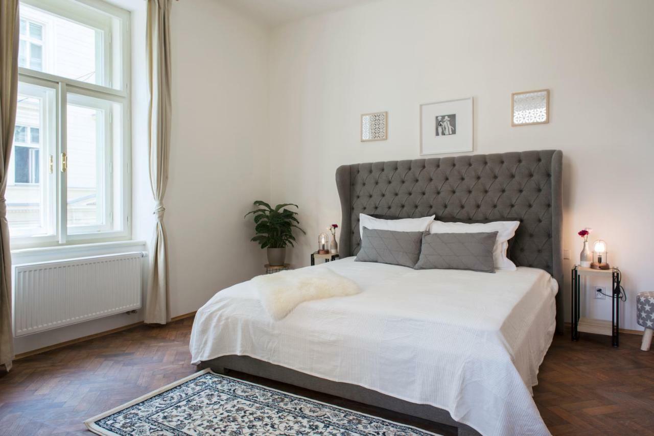 Kent Ridge Loft Apartment Prague Exterior photo